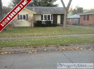 2737 Bennett Ave, Des Moines, IA 50310