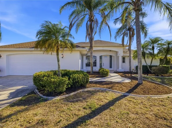 828 SW 52nd St, Cape Coral, FL 33914