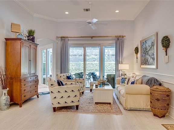 5th image of 350 Marbrisa Dr