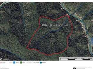 670 Curt Rd, Jackson, KY 41339