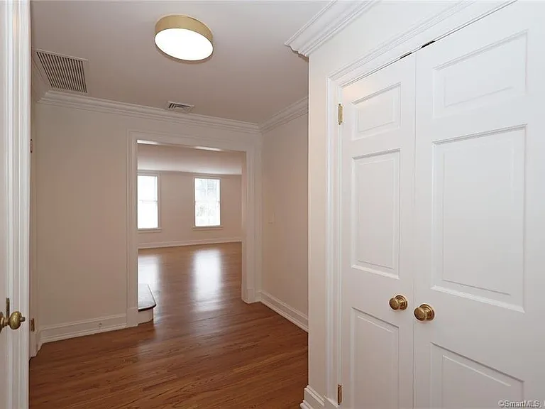 249 Main St #2 — Photo 3