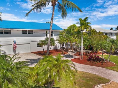 105 S Point Dr, Sugarloaf Key, FL, 33042