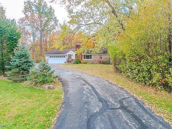 4th image of 36280 Eddy Rd