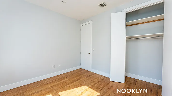 Rented by Nooklyn NYC LLC | media 10