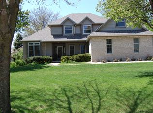 225 Windflower Bnd, Dakota Dunes, SD 57049