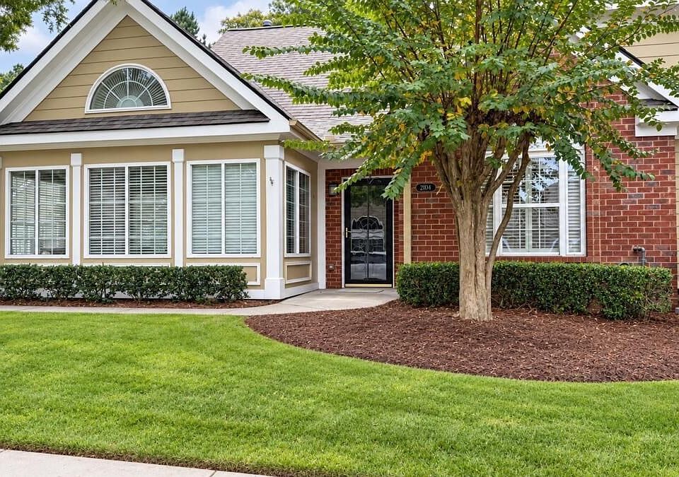 2nd image of 2104 Sweet Apple Cir