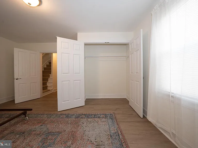 717 Miller St — Photo 28