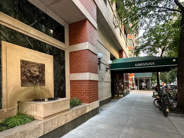 250 West 89th Street 8H image 14 of 14