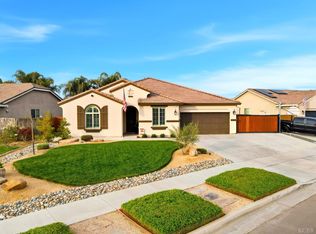 3262 N Morning Dove Ln, Hanford, CA 93230