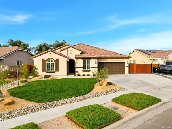 3262 N Morning Dove Ln, Hanford, CA 93230