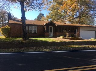 6947 Lakeview Rd, Lenoir City, TN 37772