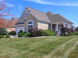 906 Pine Valley Ln, Cincinnati, OH