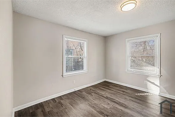 6230 Agnes Ave — Photo 10