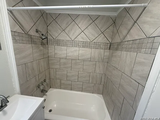 163 Heather Ave — Photo 5