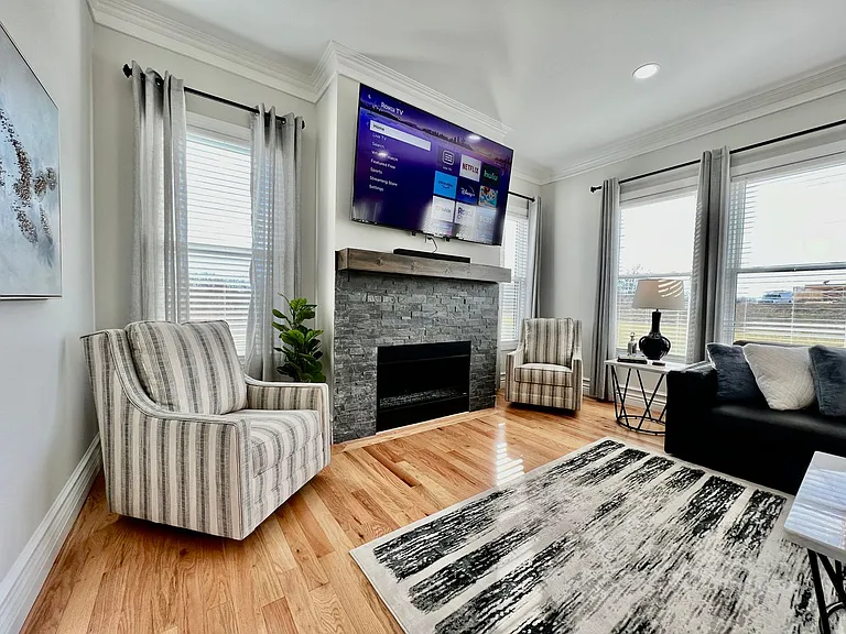 4827 Granada Ct — Photo 9