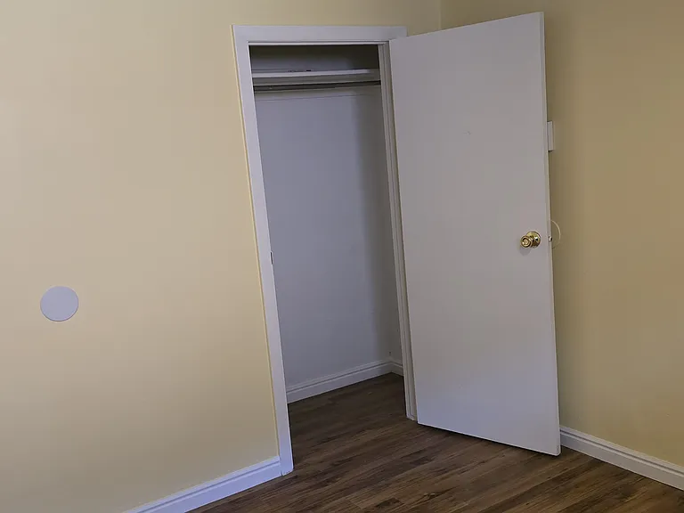 2nd Bedroom / Office