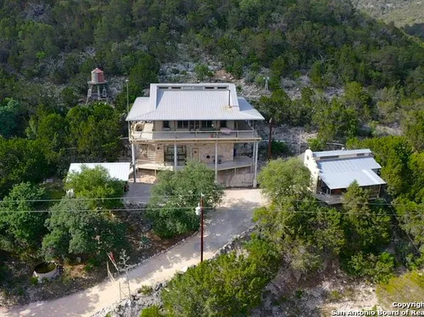 97 CEDAR MOUNTAIN RD, Camp Wood, TX 78833