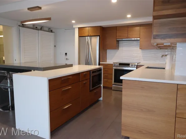 1300 E Lafayette St APT 2603, Detroit, MI 48207