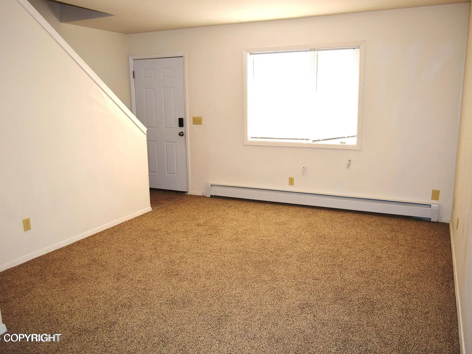 2 bed, 1.5 bath, 850 sqft, $1,700 — Photo 2