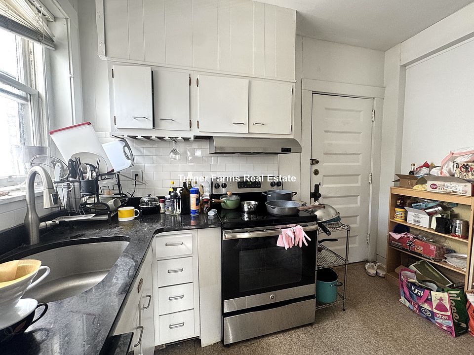 1st image of 1800 Massachusetts Ave #22B