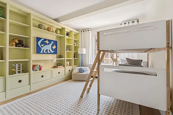 Sold by Douglas Elliman | media 17