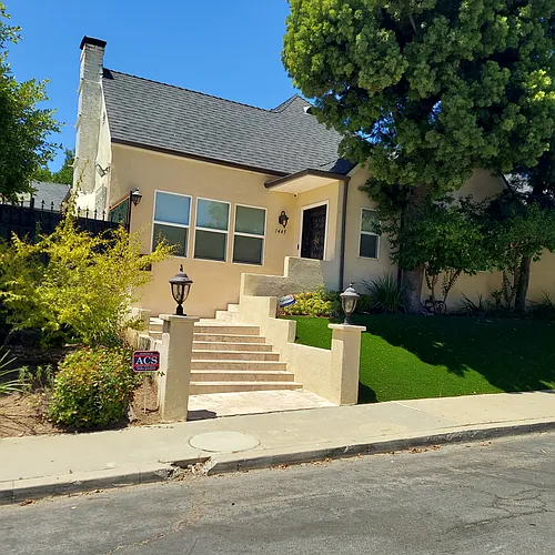 1445 Crestview Ct Photo 1