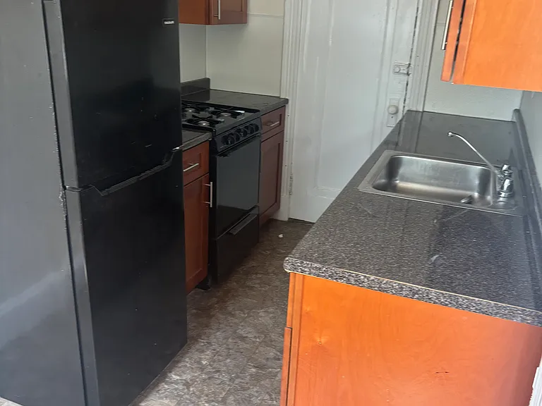 233 Park Dr #24 — Photo 4