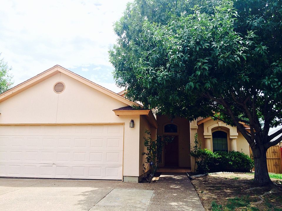 1st image of 8918 Rolling Hills Dr