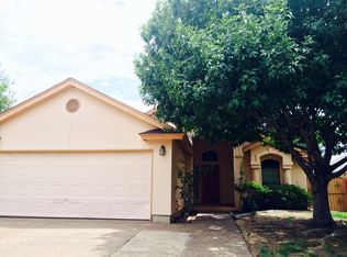 8918 Rolling Hills Dr, Laredo, TX 78045