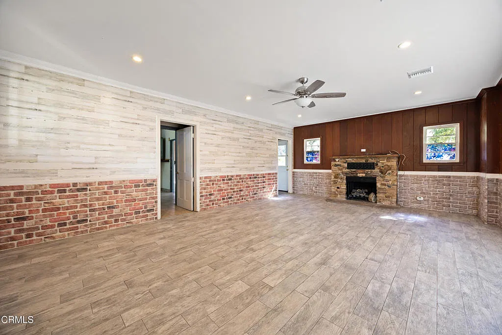3 bed, 1442 sqft, $4,700 — Photo 4