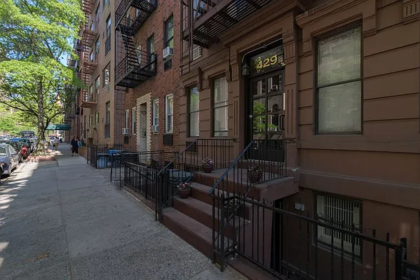 Rented by Sky Management | media 59