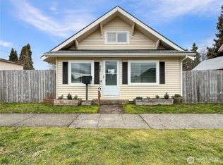 317 E Main St, Centralia, WA