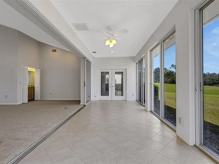 4044 Penshurst Park — Photo 10