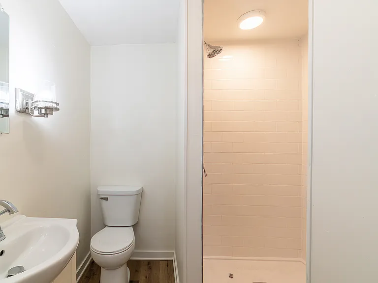 725 Archer Ave #2 — Photo 12