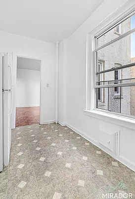 Rented by Mirador Real Estate | media 21