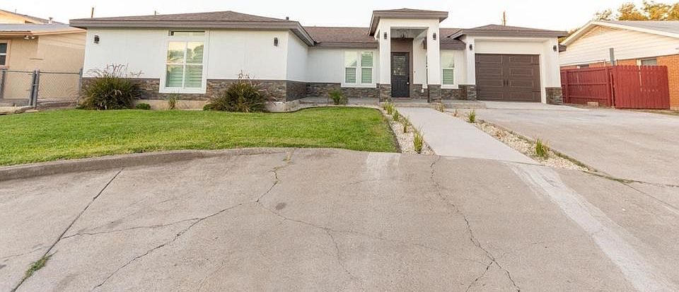 1st image of 2386 Hillcrest Blvd