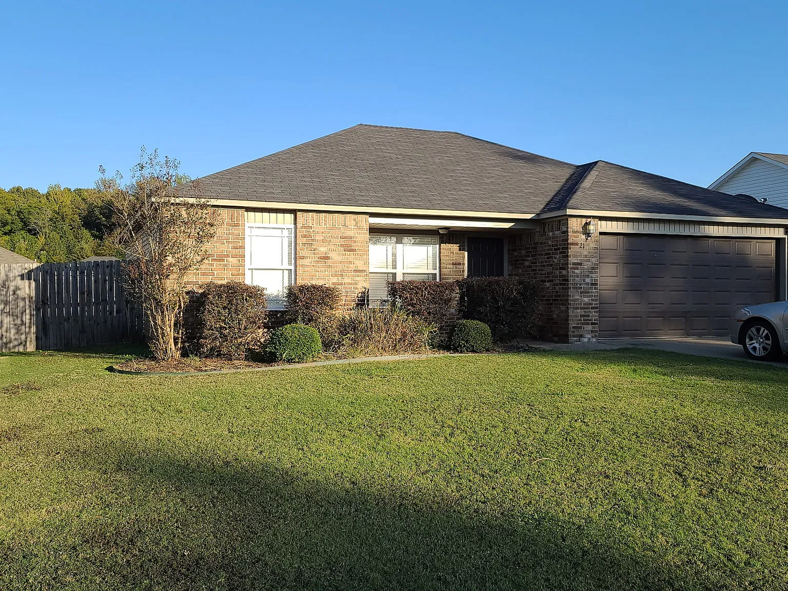 3 bed, 1215 sqft, $1,500 — Photo 1