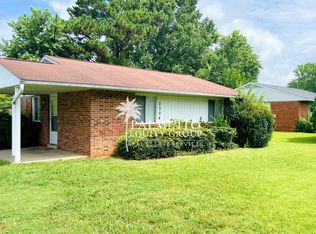 2304 Madre Pl, Greensboro, NC 27406