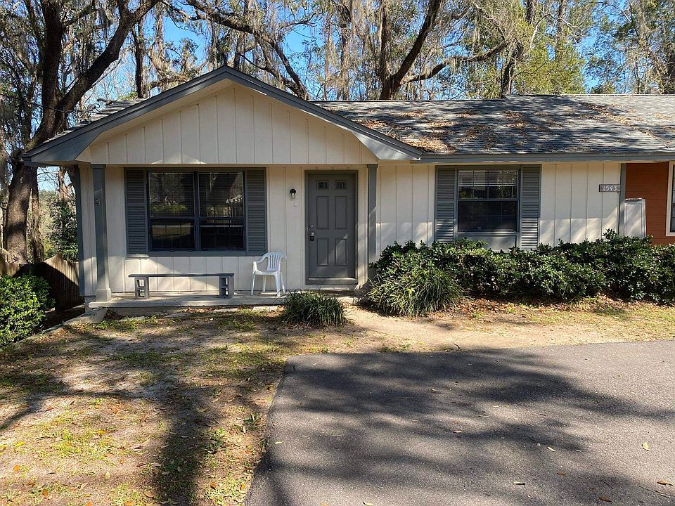 1st image of 1543 Coombs Dr #1