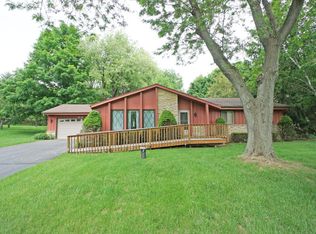 W316N841 Juniper Ter, Delafield, WI 53018