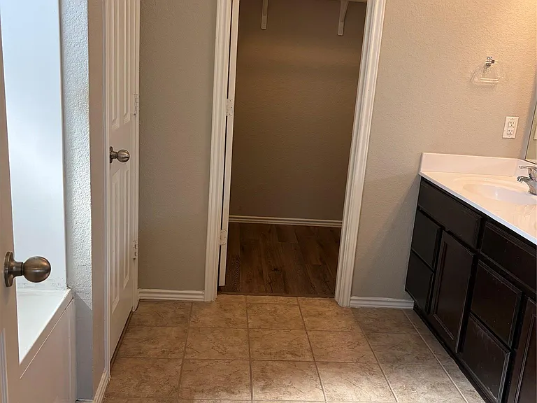 1801 Gigante Dr — Photo 7