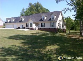 195 Williams Dr, Campobello, SC 29322