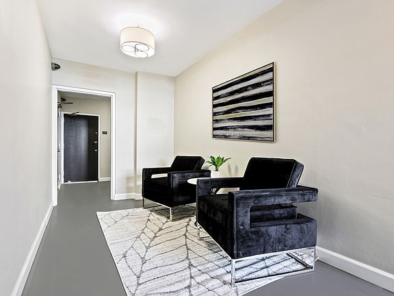Common Area Entry Way