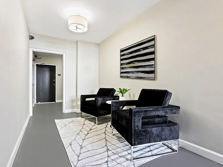 Common Area Entry Way