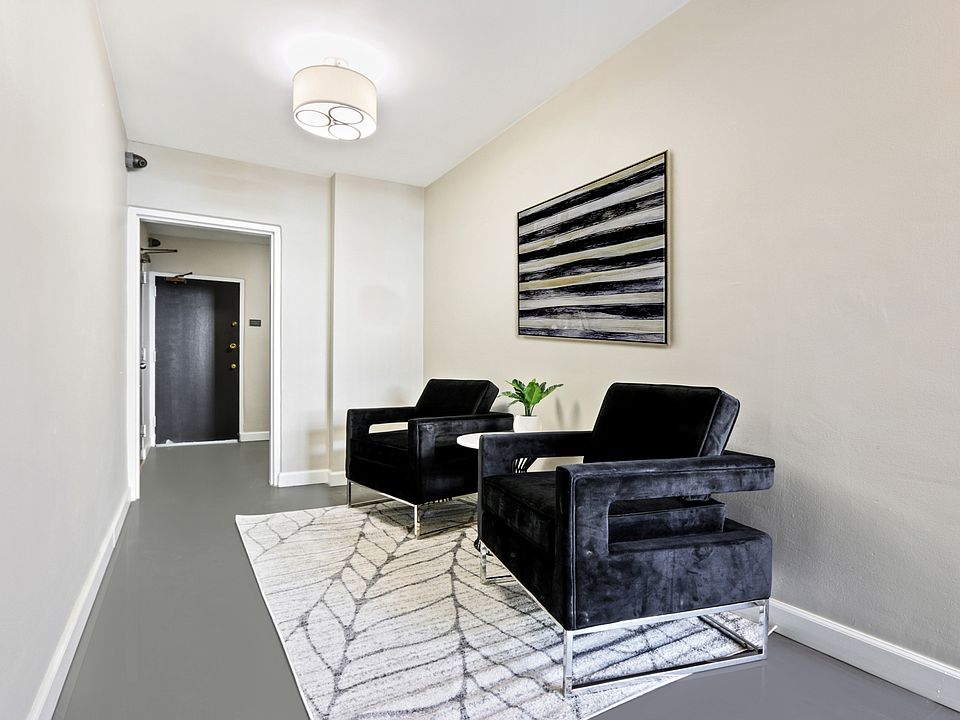 Common Area Entry Way