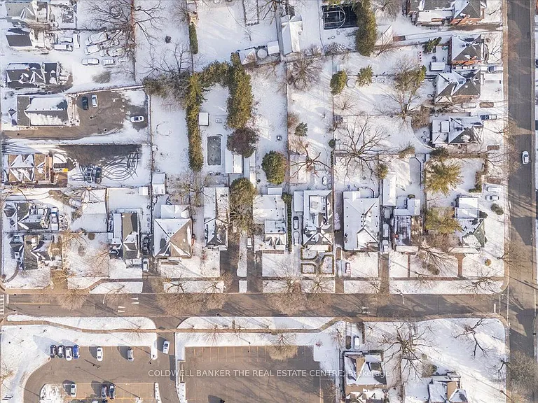 24 Maple St — Photo 8