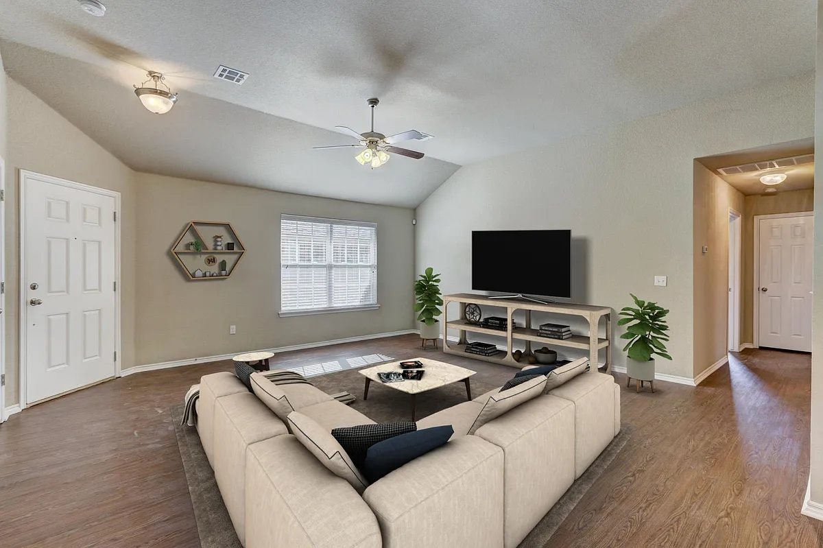 Virtually staged - 1101 Denmark St