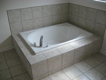 Garden Tub & Separate Shower