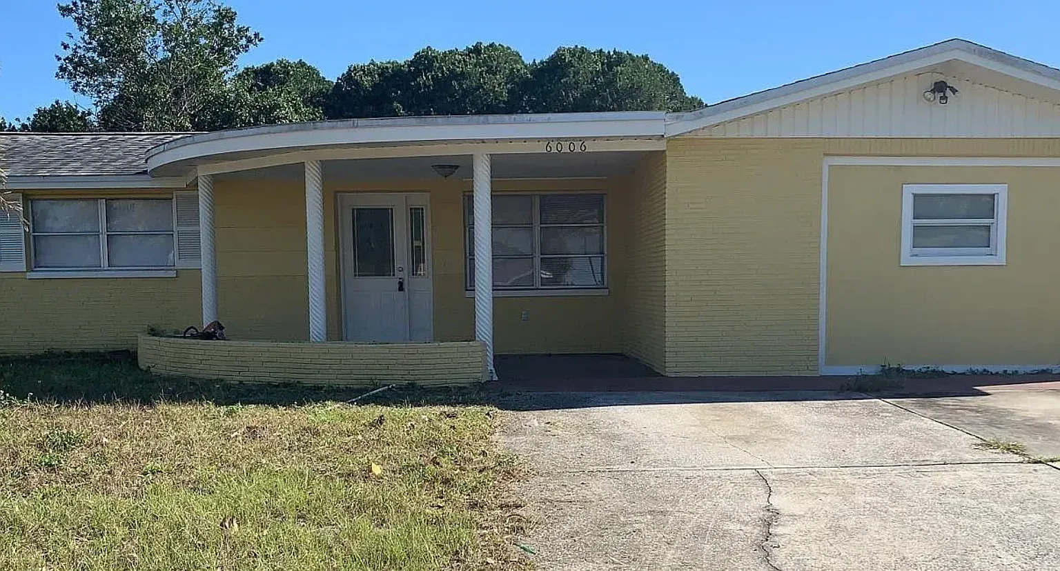 3 bed, 1088 sqft, $1,950 — Photo 2