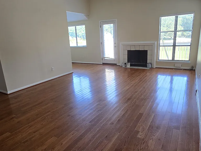 3814 Summerwood Ct — Photo 15